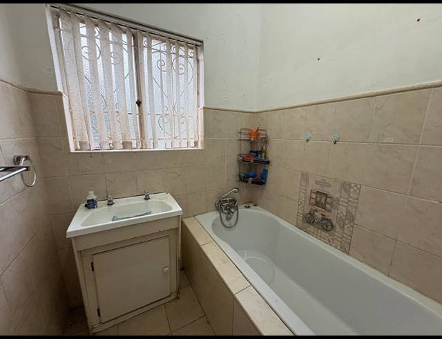 3 BEDROOM HOUSE FOR SALE IN THREE RIVERS